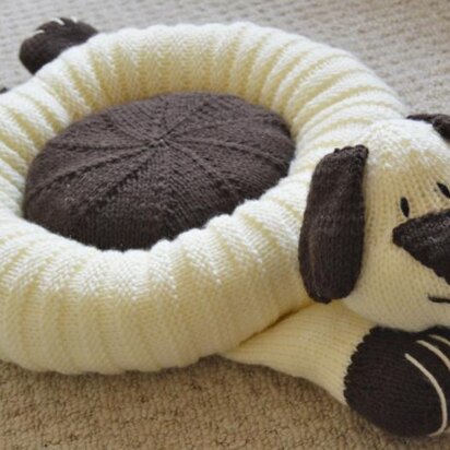 The Doggy Snuggler Pet Dog Bed - knitting pattern