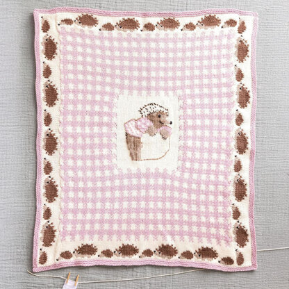 Peter Rabbit™️ Baby Knits: 20 Knitting Patterns for Clothes and Accessories Inspired by the Tales of Beatrix Potter