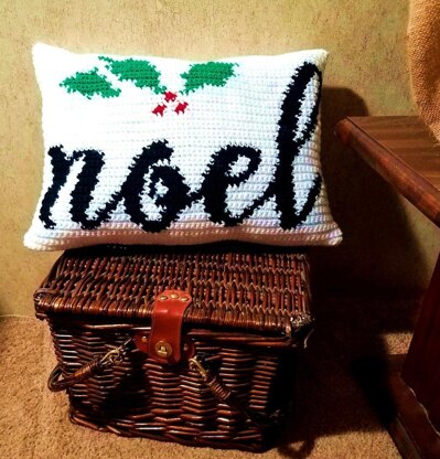 Noel (Holly) Pillow