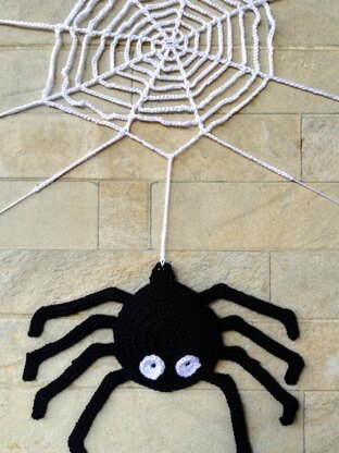 Crochet Halloween spider & spiderweb