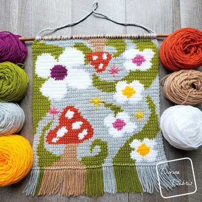 'Shrooms and Blooms Wall Hanging