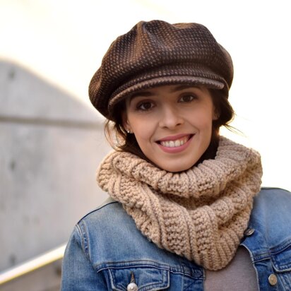 Lucky knit unisex cowl