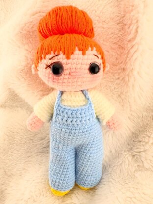 Marie - Amigurumi doll pattern