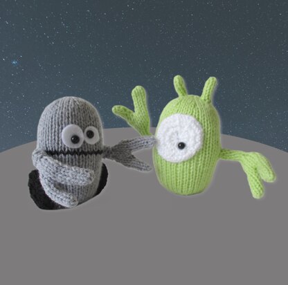 Alien and Robot