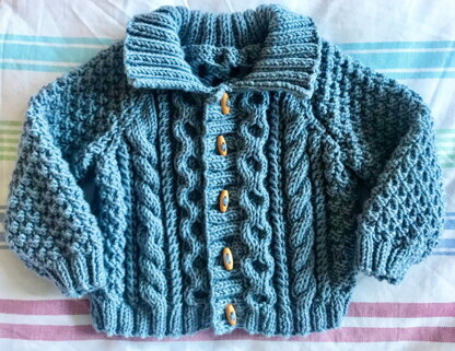 Cabled baby boy jacket