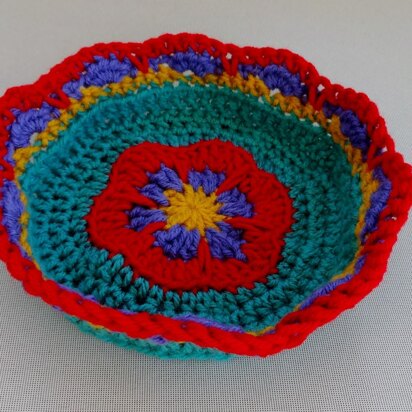 Flower Motif Small Basket