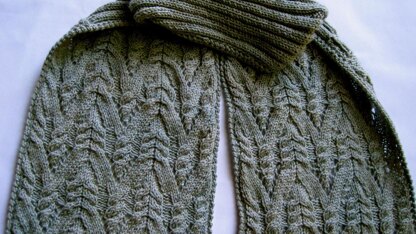 Cable Lace Mountain Turtleneck Scarf