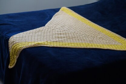 V stitch triangular shawl