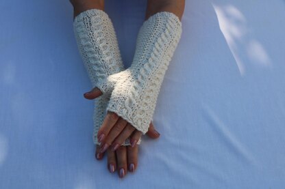 Seagull Fingerless Gloves mittens Cable Gloves.