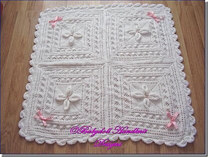 Traditional Style Leaf Pattern Shawl