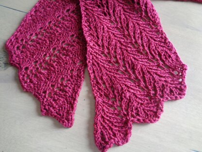 Redfern Scarf