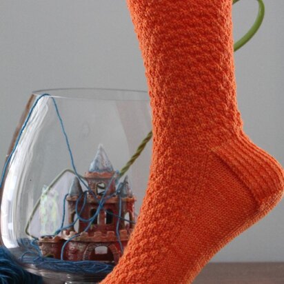 Goldfish Socks - knitting pattern