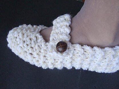 341, QUICK KNIT MARY JANE SLIPPERS