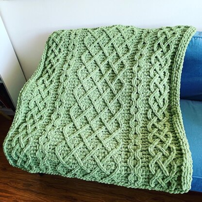 Braided Cable Baby Blanket Knitting Pattern Aran Yarn ENGLISH 