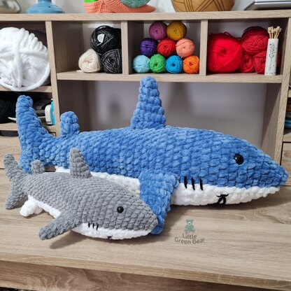 Shannon the Shark - US Terminology - Amigurumi