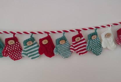 Mini Mittens Christmas Advent Calendar Garland