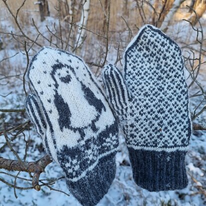 Penguin mittens