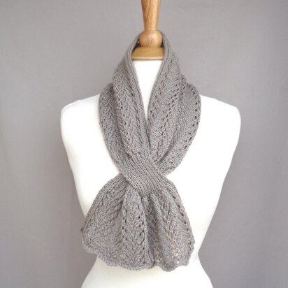 Vinelle Keyhole Scarf