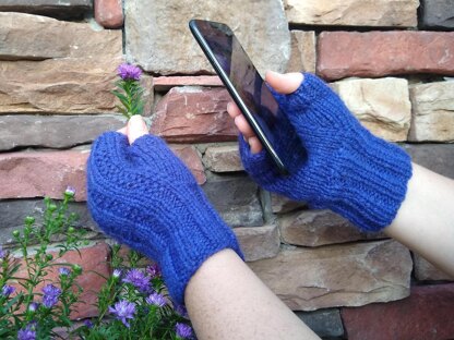 Stratus Fingerless mitts