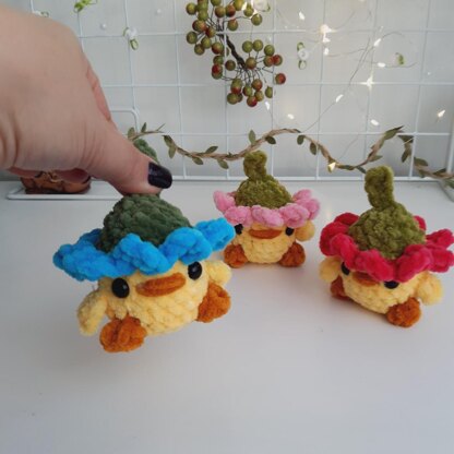 Crochet Chick Keychain Pattern, Amigurumi Chick In Hats, Mini Duck Keychain PDF