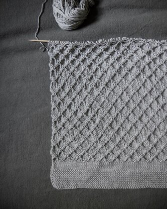 Honeycomb Baby Blanket