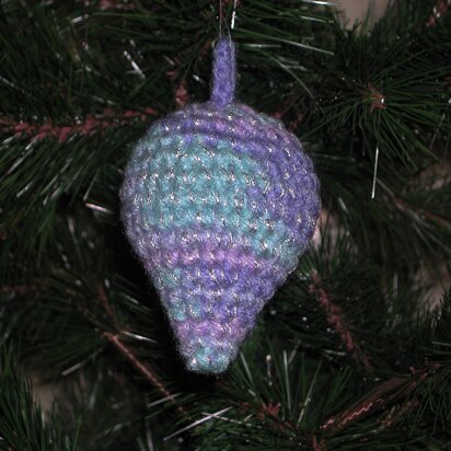 Christmas Pointed Ball Ornament C-144