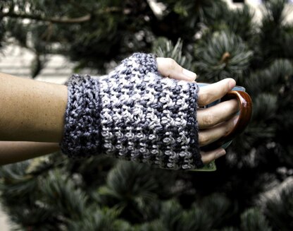 Dogwood Fingerless Gloves