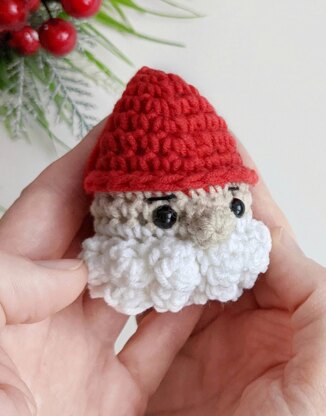 Crochet Santa ornament pattern, easy crochet Christmas decor