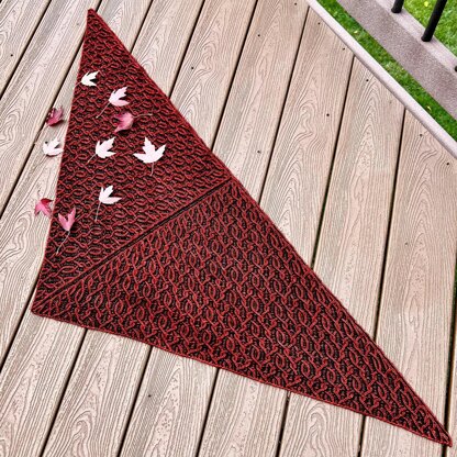 Entwined Queen's Shawl