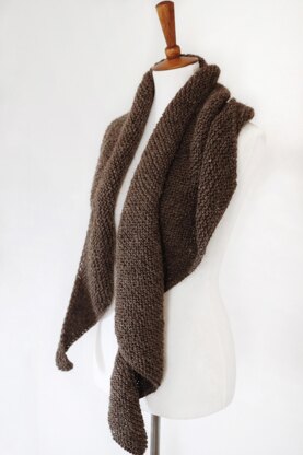 Easy Blanket Scarf Knitting Pattern by Darling Jadore, Chunky Knit Shawl