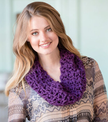 Uniquely You Plum Cowl in Red Heart Mixology Solids - LW4930 - Downloadable PDF