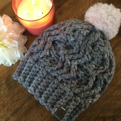 Sparks Fly hat and mitts set