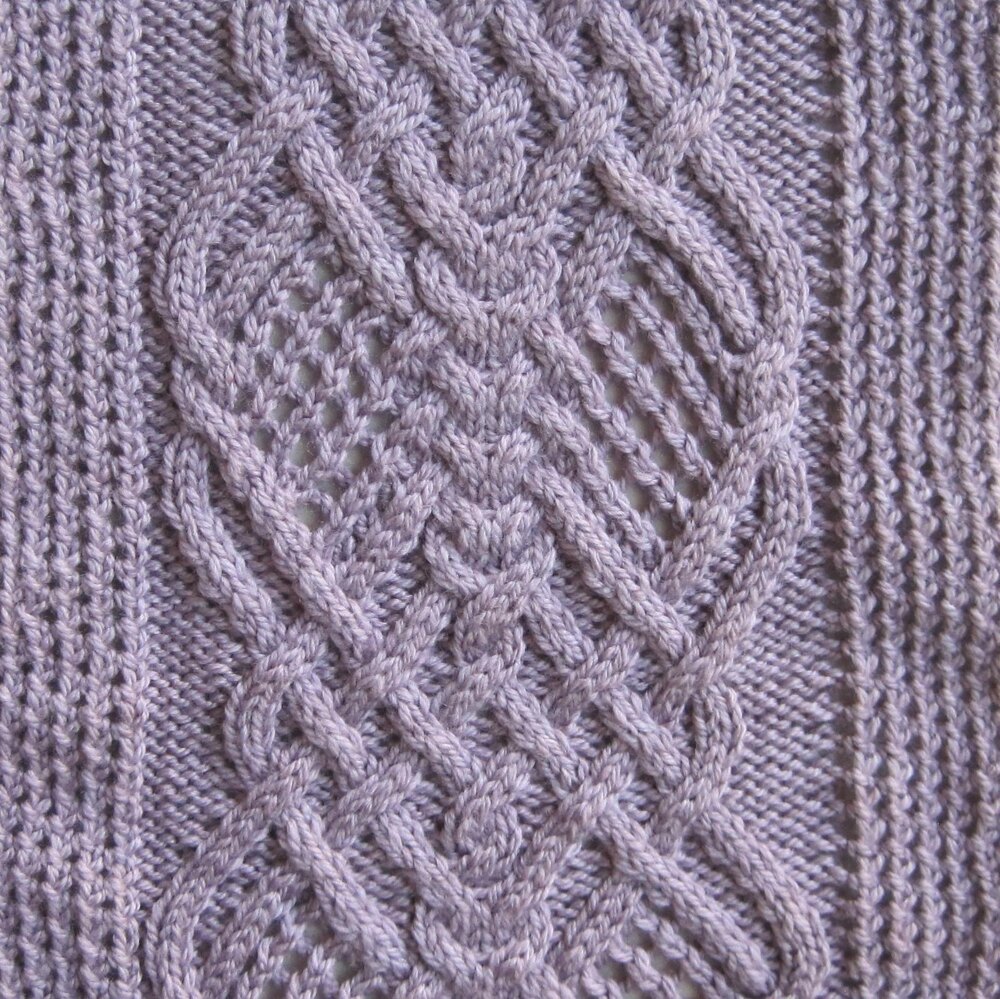 Tioga Cabled Scarf Knitting pattern by Linda Lehman | LoveCrafts