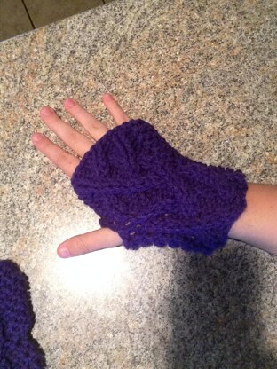 Ceres Fingerless Mitts