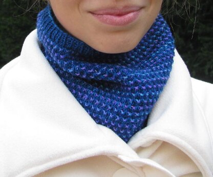 Fleckle Cowl