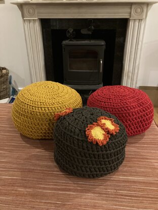 Chunky pouffe