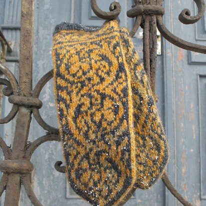 Irish Vine Mittens - knitting pattern
