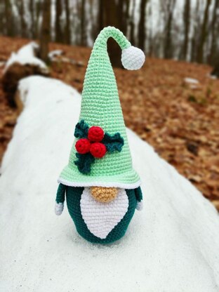 Christmas gnome 4