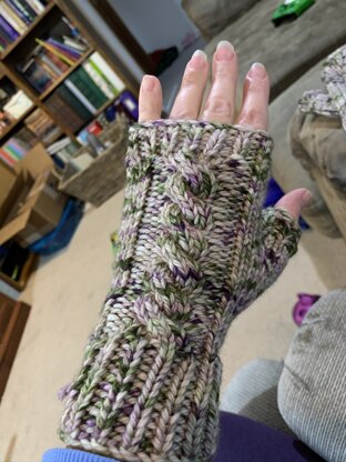 Finger less mittens