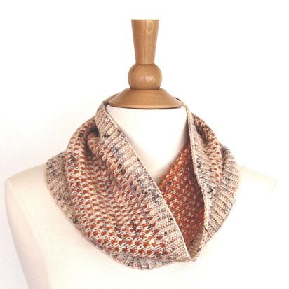 Astra Cowl - knitting pattern