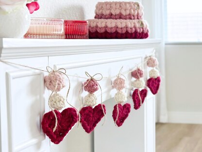 String of Hearts Garland 100