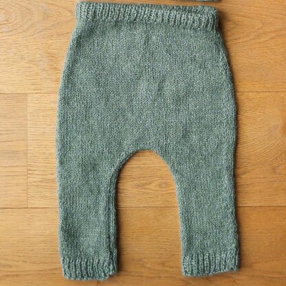 KNITTING PATTERN, Knitted Designer Baby Pants, Baby Shorts , Baby Trousers  , In 5 Sizes, Baby Pants Pattern