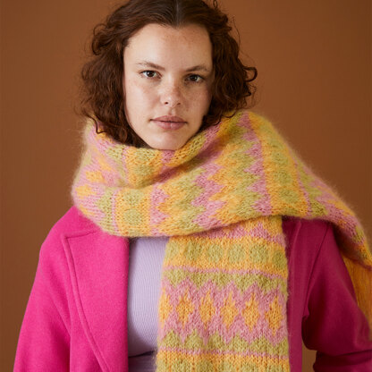 Izzy Scarf - Knitting Pattern for Women in Debbie Bliss