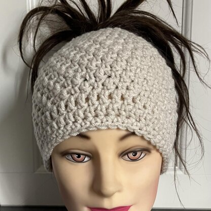 Messy Bun Seed Stitch Beanie