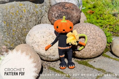 Mr Pumpkin amigurumi doll