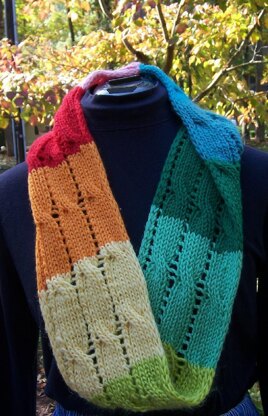 Color-filled Cabled Cowl (or Scarf)