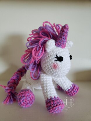 Mini Sassy Unicorn