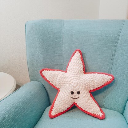 Stevie Starfish Plush Pillow