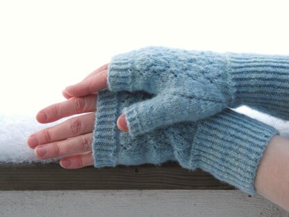 Wintermint Mitts