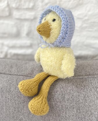 Fluffy Duckling Easter Toy
